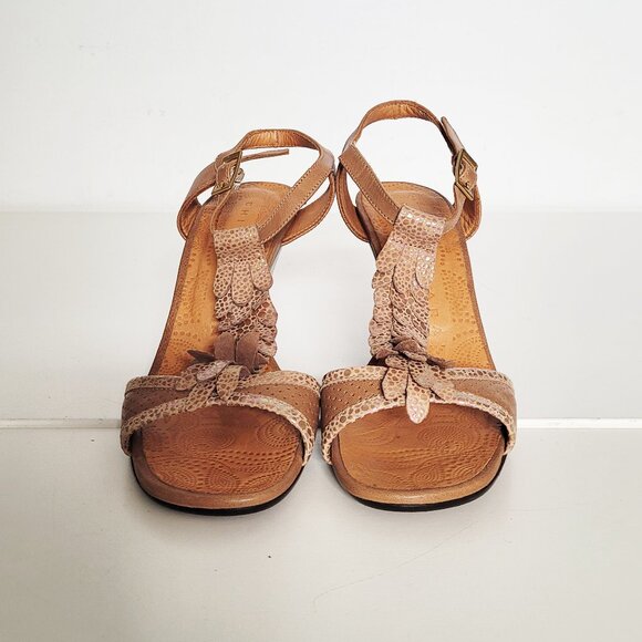 CHIE MIHARA X Anthropologie Pink Suede T- Strap Ankle Sandals - Size 35.5 - Picture 2 of 10